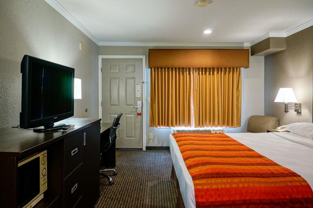 Super 8 By Wyndham Mountain View Motel Ngoại thất bức ảnh