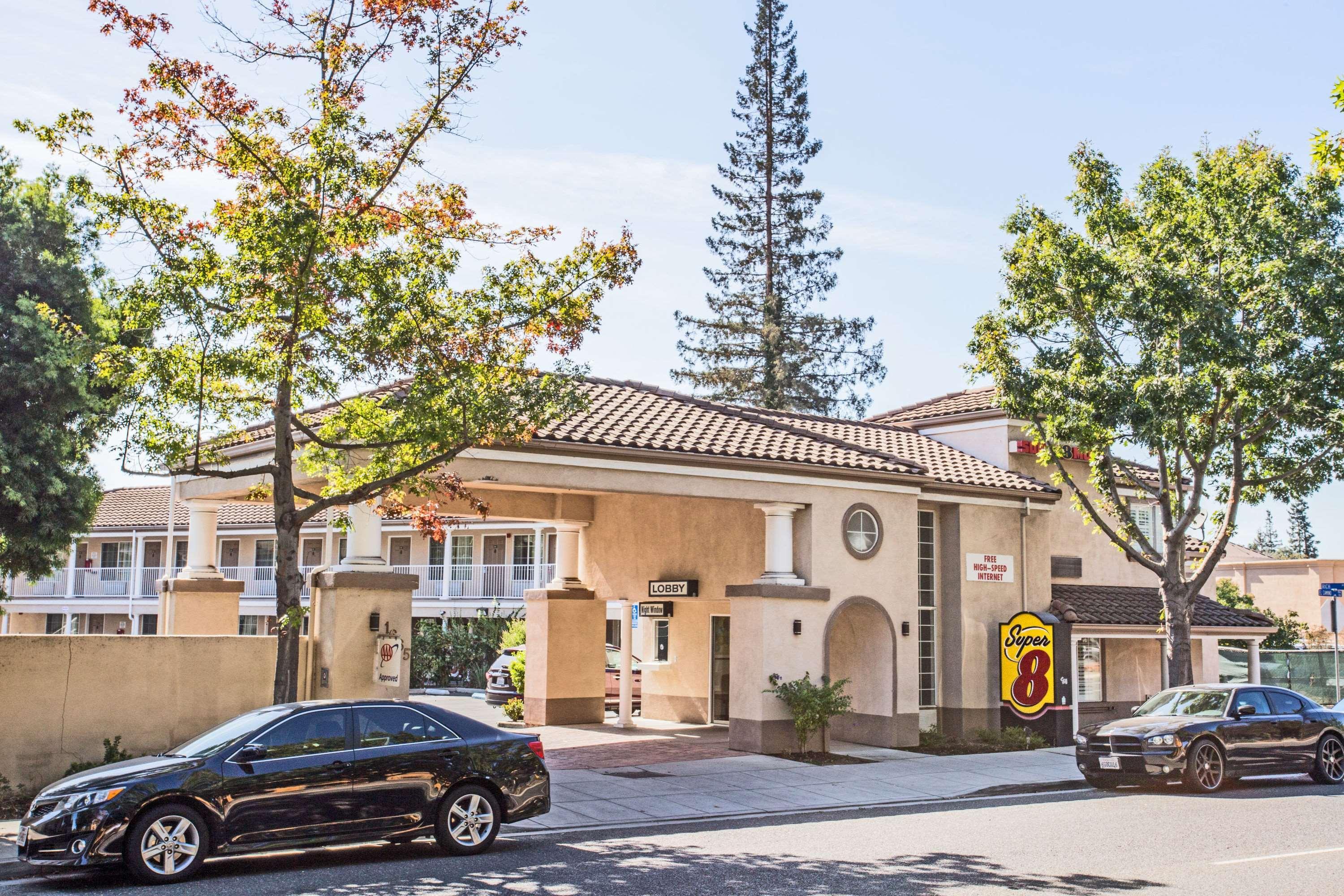 Super 8 By Wyndham Mountain View Motel Ngoại thất bức ảnh