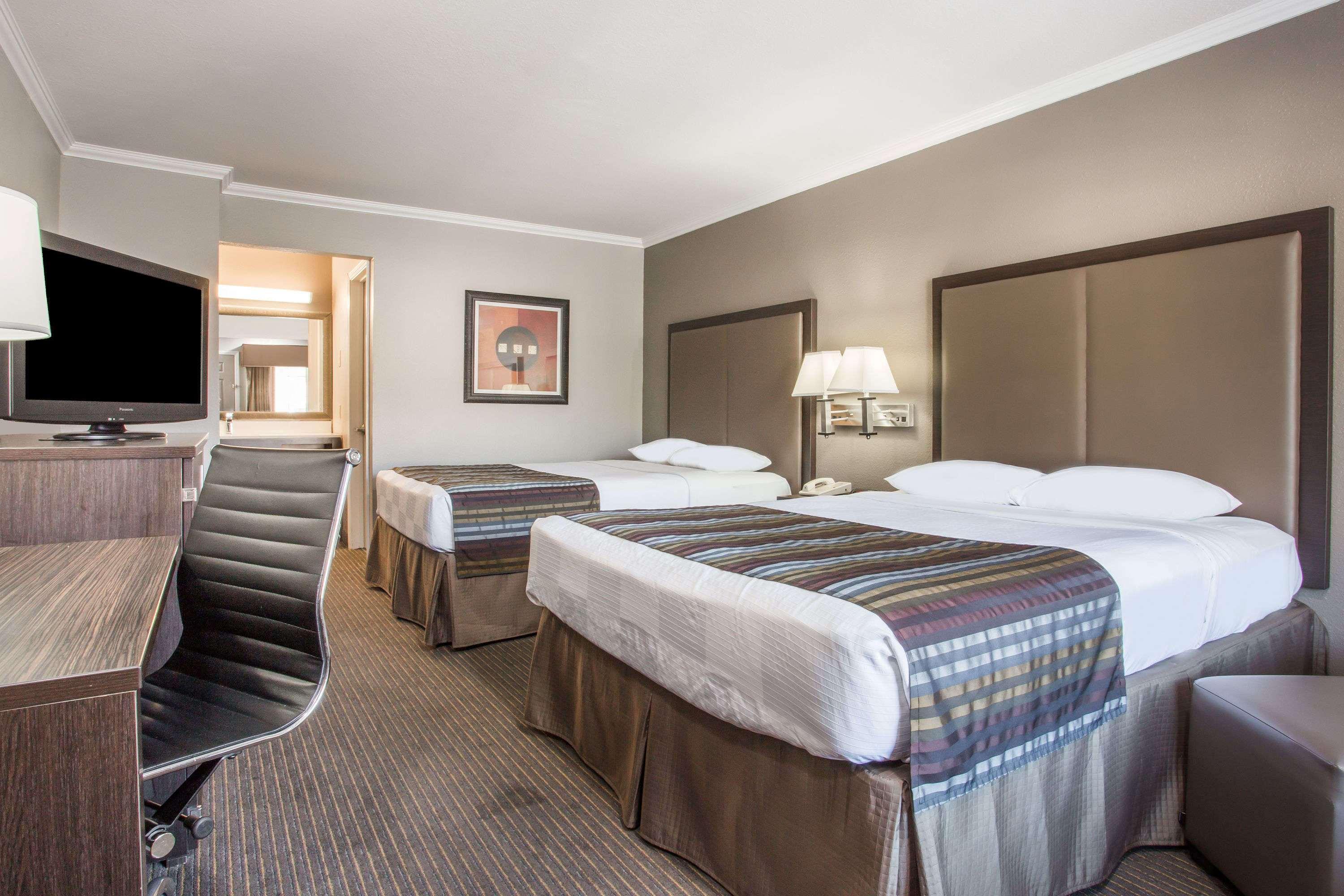Super 8 By Wyndham Mountain View Motel Ngoại thất bức ảnh
